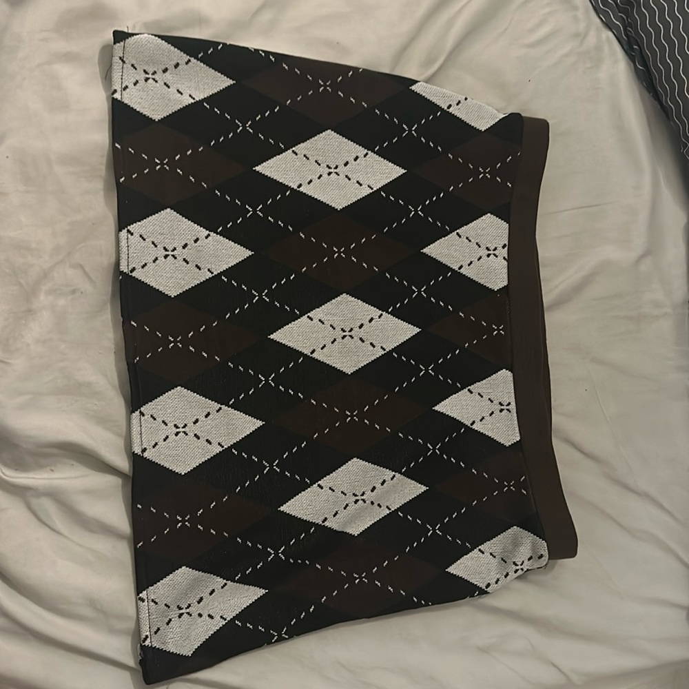 brown mini skirt